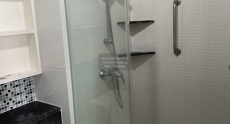 For rent 2 bedrooms condo in Din Daeng, Bangkok