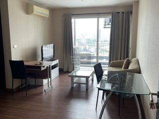 For rent 2 bedrooms condo in Din Daeng, Bangkok