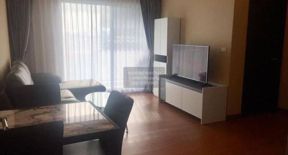 For rent 2 bedrooms condo in Din Daeng, Bangkok