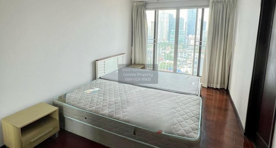 For rent 2 bedrooms condo in Watthana, Bangkok