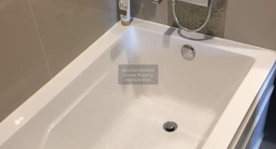 For rent 1 bed condo in Phra Khanong, Bangkok