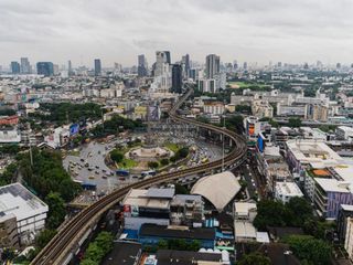 For rent 2 bedrooms condo in Ratchathewi, Bangkok