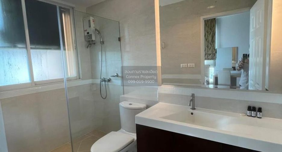 For rent 2 bedrooms condo in Phaya Thai, Bangkok