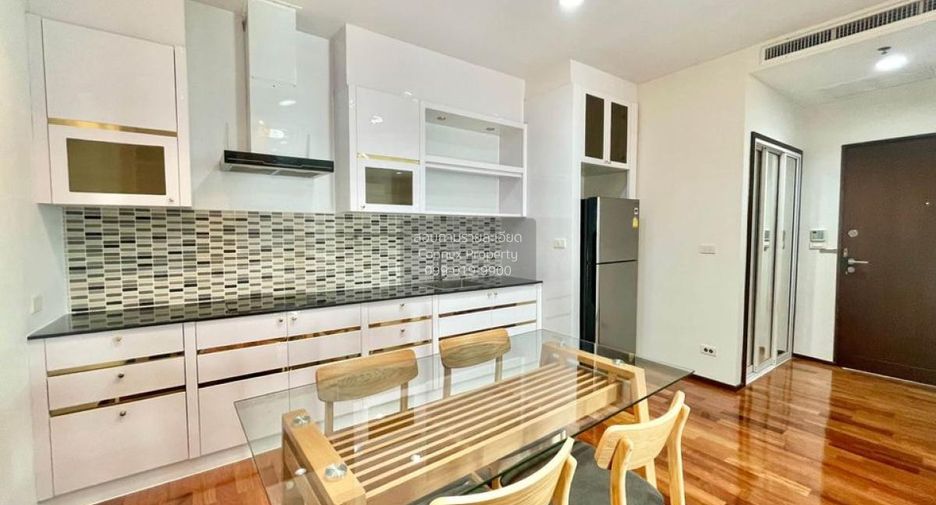 For rent 2 bedrooms condo in Watthana, Bangkok