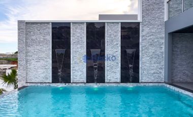 For sale 5 bedrooms house in Bang Lamung, Chonburi