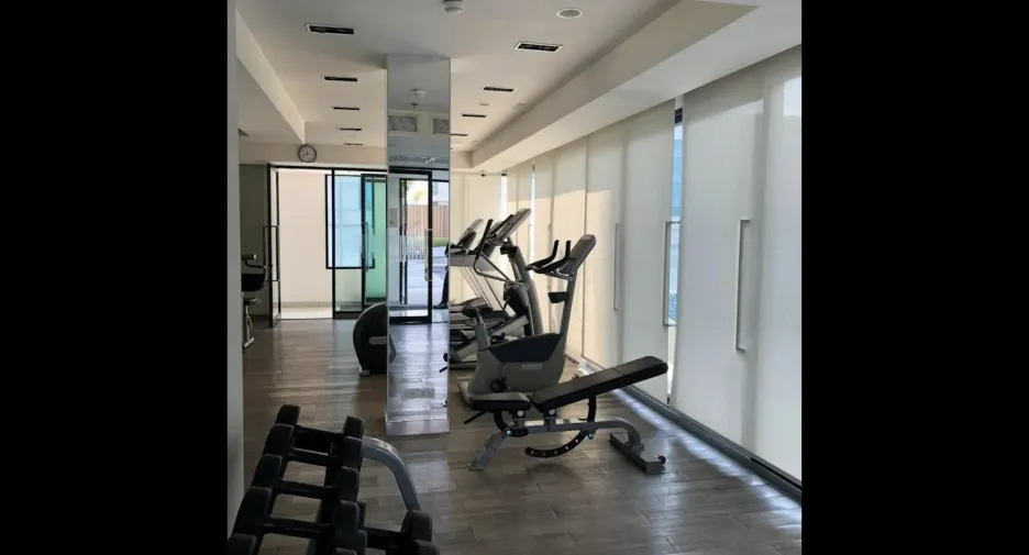 For rent 1 bed condo in Huai Khwang, Bangkok