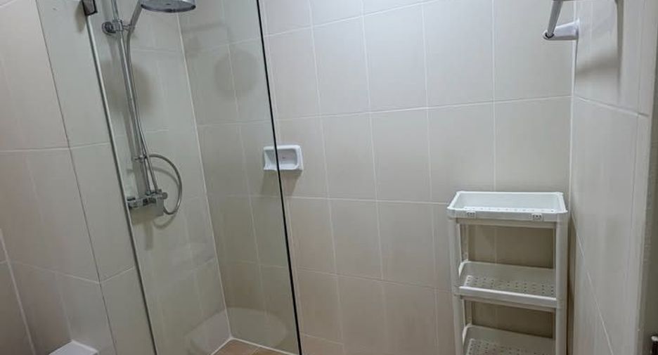 For rent 1 bed condo in Huai Khwang, Bangkok