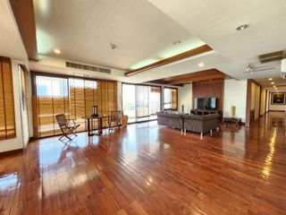 Wohnung zur Miete mit 5 Zimmer in Khlong Toei, Bangkok
