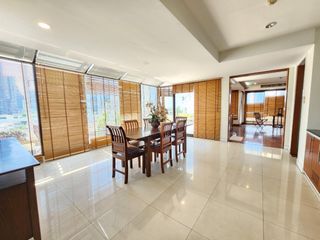 Wohnung zur Miete mit 5 Zimmer in Khlong Toei, Bangkok