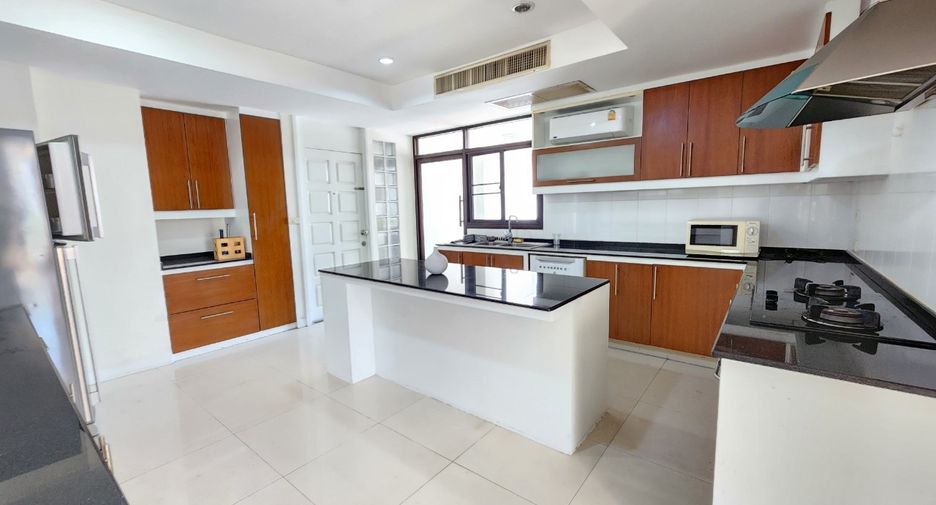 Wohnung zur Miete mit 5 Zimmer in Khlong Toei, Bangkok