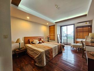For rent 5 bedrooms condo in Khlong Toei, Bangkok