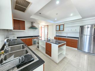 Wohnung zur Miete mit 5 Zimmer in Khlong Toei, Bangkok