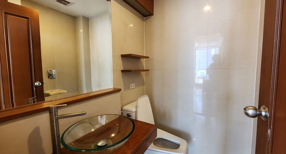 Wohnung zur Miete mit 5 Zimmer in Khlong Toei, Bangkok