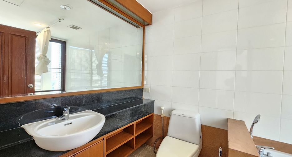 Wohnung zur Miete mit 5 Zimmer in Khlong Toei, Bangkok