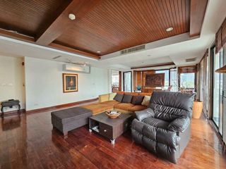 For rent 5 bedrooms condo in Khlong Toei, Bangkok