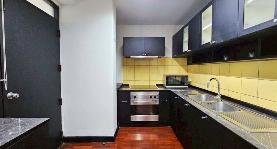 Wohnung zur Miete mit 3 Zimmer in Watthana, Bangkok