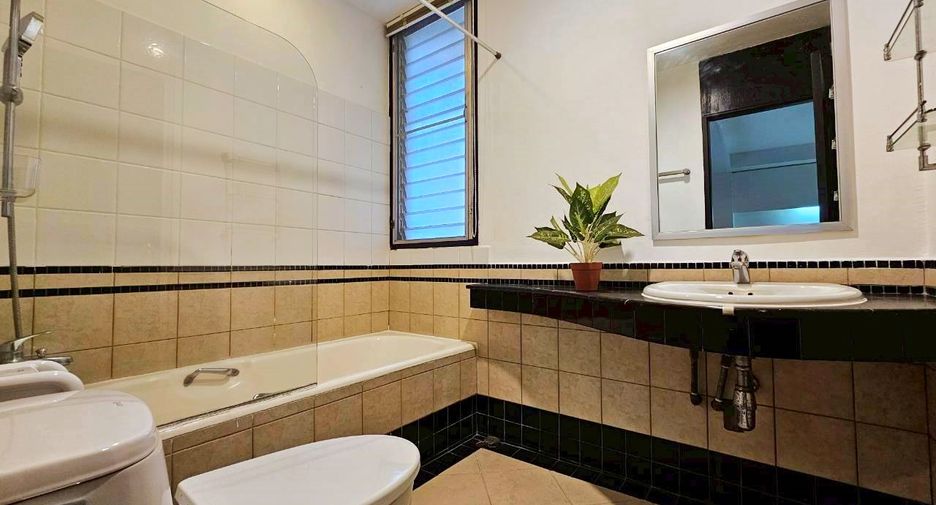 Wohnung zur Miete mit 3 Zimmer in Watthana, Bangkok