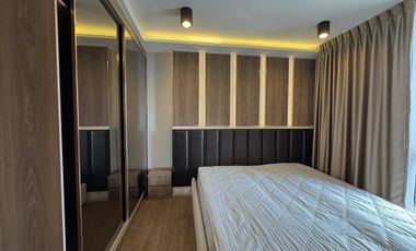 Condo en alquiler y en venta de 3 habitaciones en Phra Khanong, Bangkok
