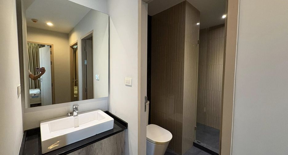 Condo en alquiler y en venta de 3 habitaciones en Phra Khanong, Bangkok