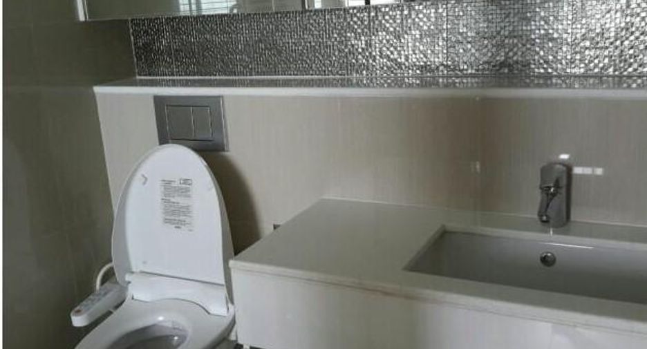 For rent and for sale 2 bedrooms condo in Watthana, Bangkok