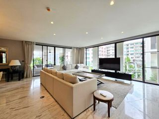 For rent 3 bedrooms condo in Watthana, Bangkok