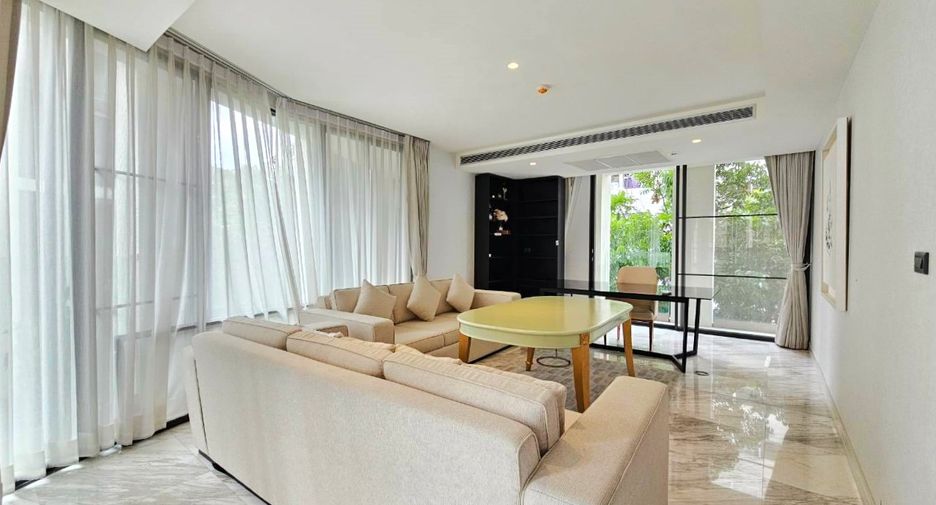For rent 3 bedrooms condo in Watthana, Bangkok