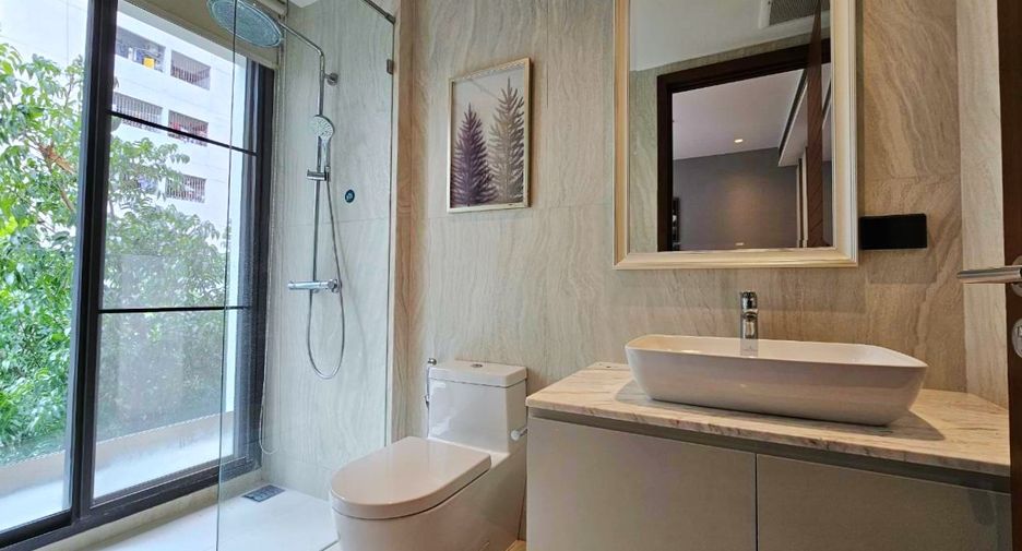 For rent 3 bedrooms condo in Watthana, Bangkok