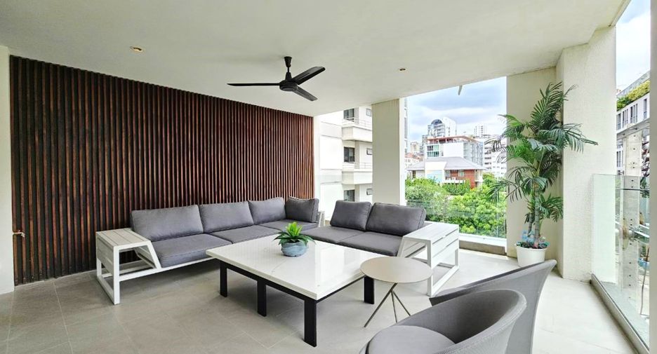 For rent 3 bedrooms condo in Watthana, Bangkok