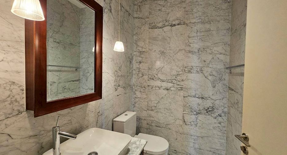 Аренда и продажа 2 спальни кондо в Щаттхана, Бангкок