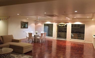 For rent 3 bedrooms condo in Watthana, Bangkok