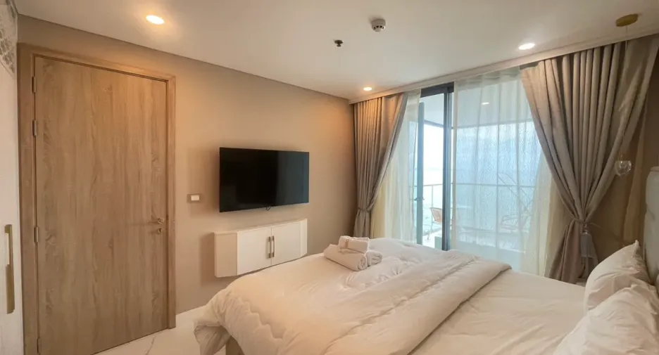 For rent and for sale 2 bedrooms condo in Jomtien, Pattaya