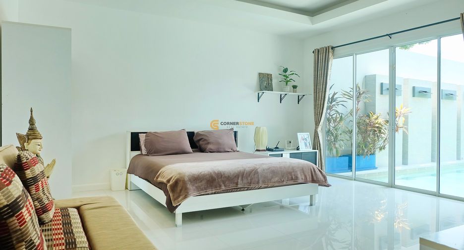 For rent 4 bedrooms house in Huay Yai, Pattaya