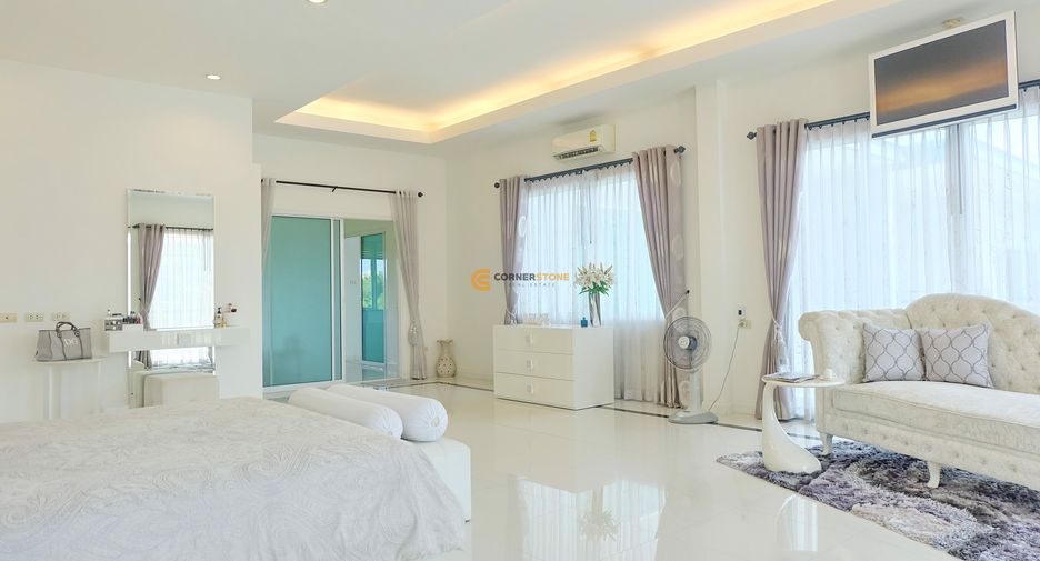 For rent 4 bedrooms house in Huay Yai, Pattaya