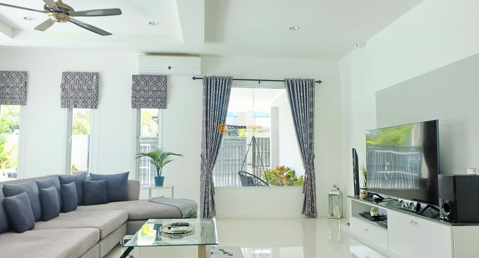 For rent 4 bedrooms house in Huay Yai, Pattaya