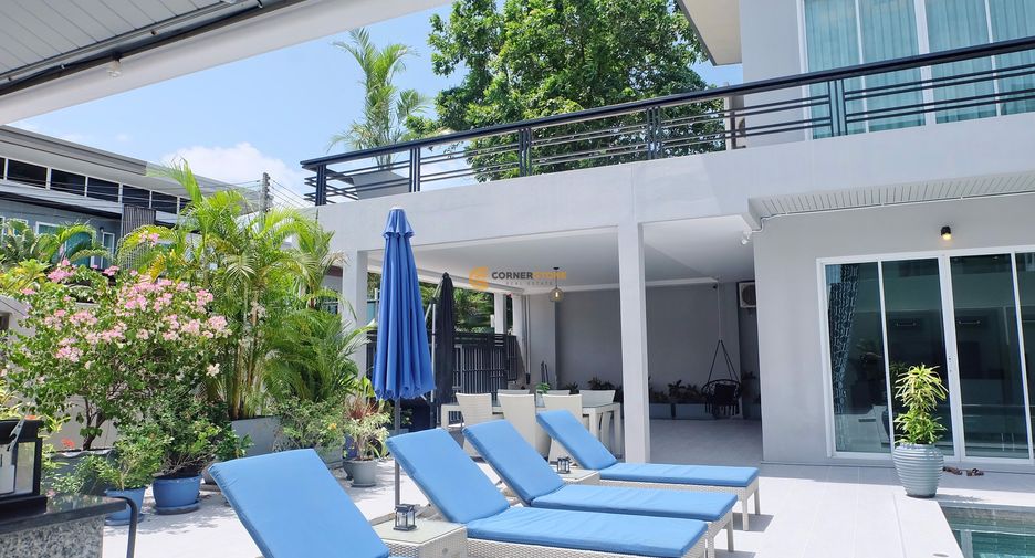 For rent 4 bedrooms house in Huay Yai, Pattaya