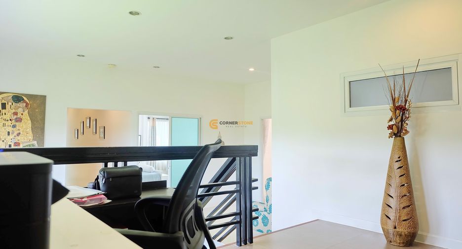 For rent 4 bedrooms house in Huay Yai, Pattaya