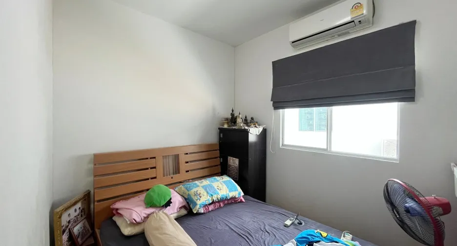 Casa adosada en venta de 3 habitaciones en Mueang Pathum Thani, Pathum Thani