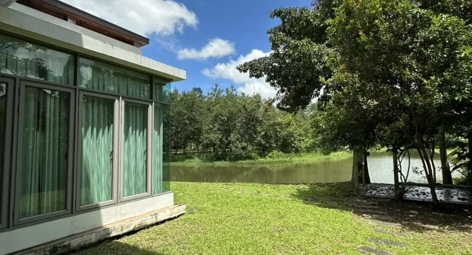 For sale 4 bedrooms house in Wiang Chai, Chiang Rai