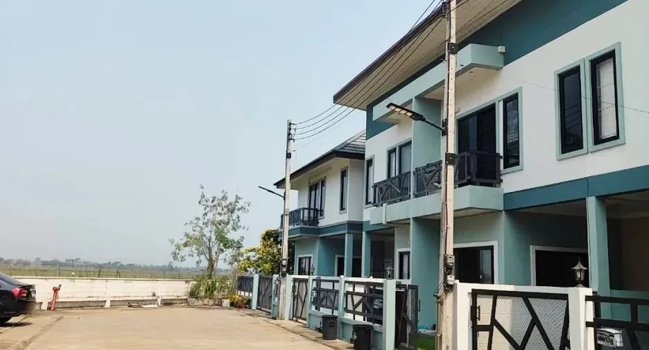 For rent 3 bedrooms townhouse in Mueang Chiang Rai, Chiang Rai