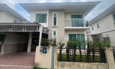 Casa en alquiler de 3 habitaciones en Lam Luk Ka, Pathum Thani