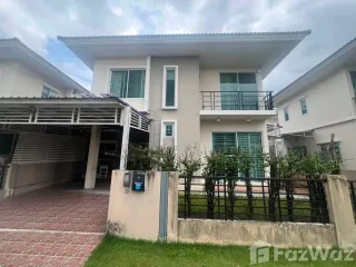 Casa en alquiler de 3 habitaciones en Lam Luk Ka, Pathum Thani