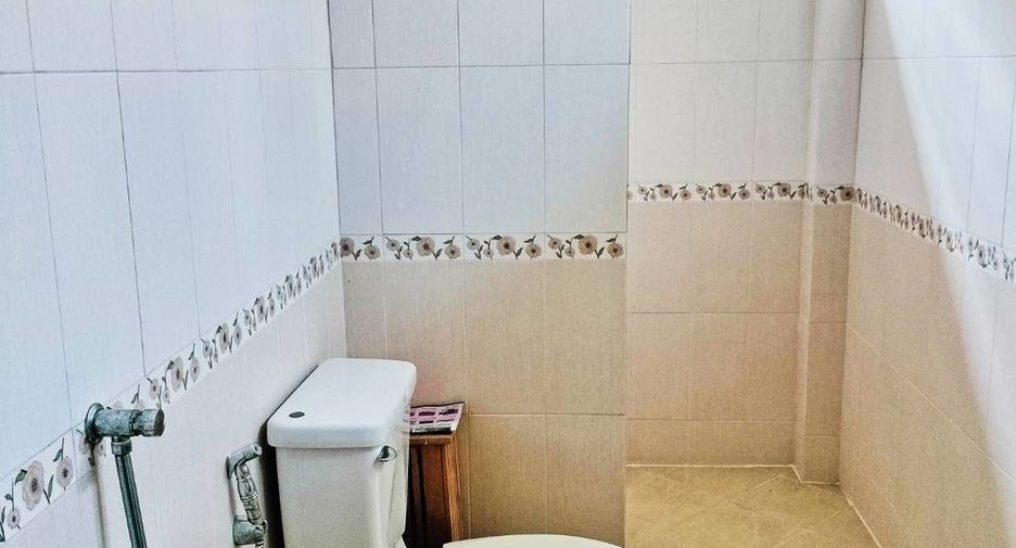 For sale 3 bedrooms house in Phasi Charoen, Bangkok