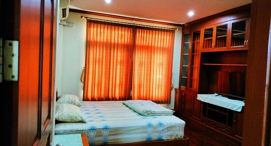 For sale 3 bedrooms house in Phasi Charoen, Bangkok