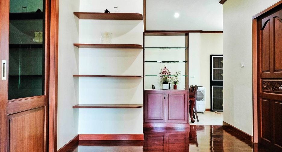 For sale 3 bedrooms house in Phasi Charoen, Bangkok