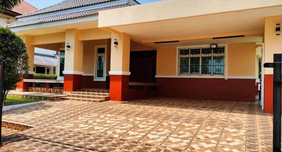 For sale 3 bedrooms house in Phasi Charoen, Bangkok