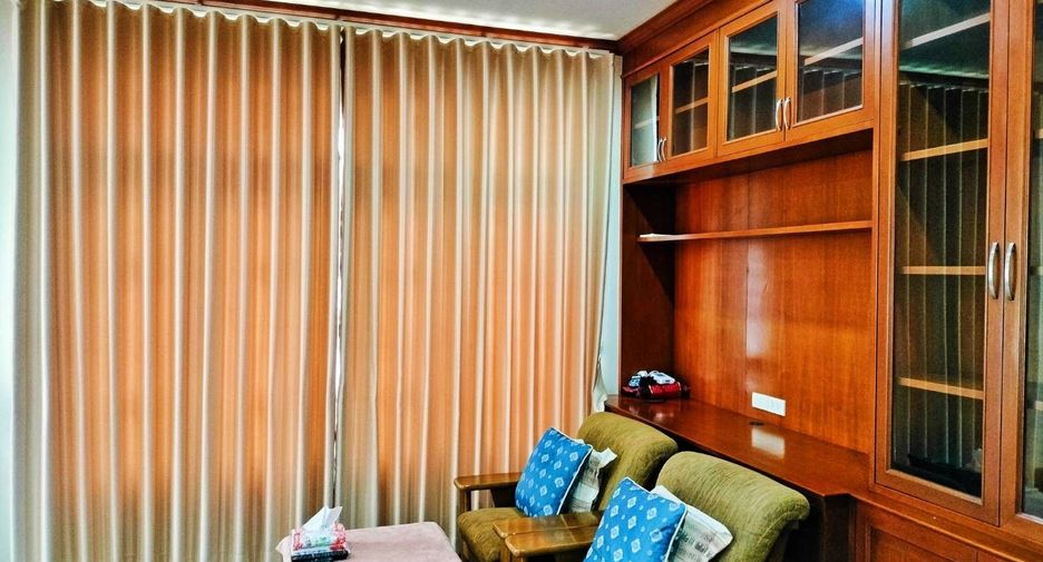 For sale 3 bedrooms house in Phasi Charoen, Bangkok