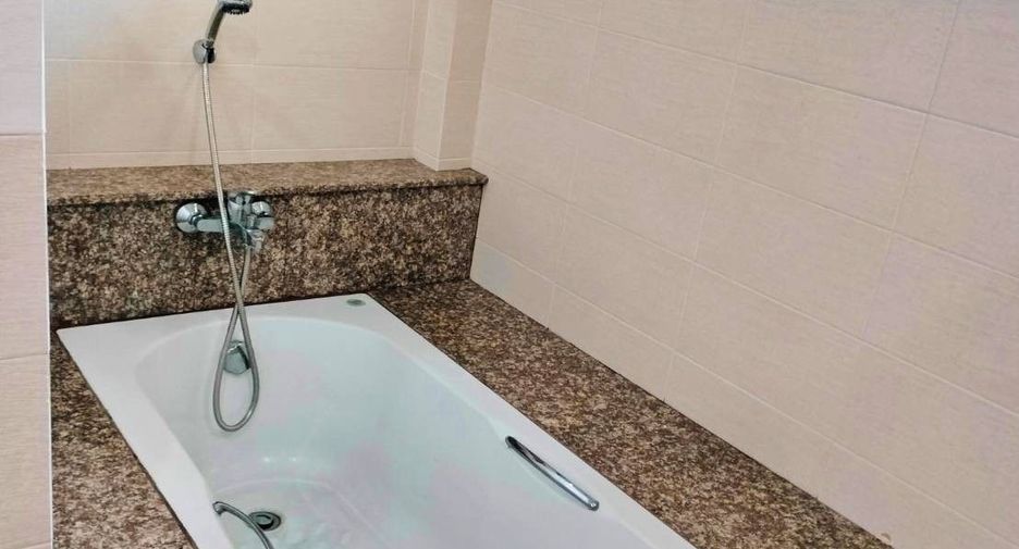 For sale 3 bedrooms house in Phasi Charoen, Bangkok