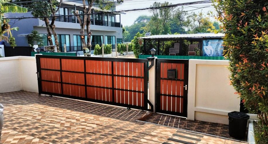 For sale 3 bedrooms house in Phasi Charoen, Bangkok