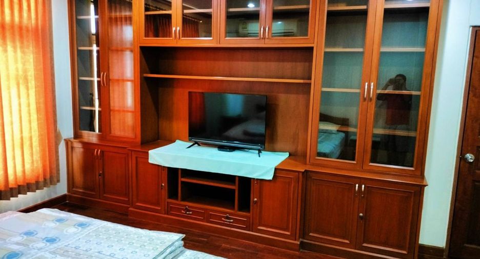 For sale 3 bedrooms house in Phasi Charoen, Bangkok