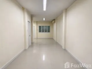 For sale 5 bedrooms townhouse in Khlong Luang, Pathum Thani